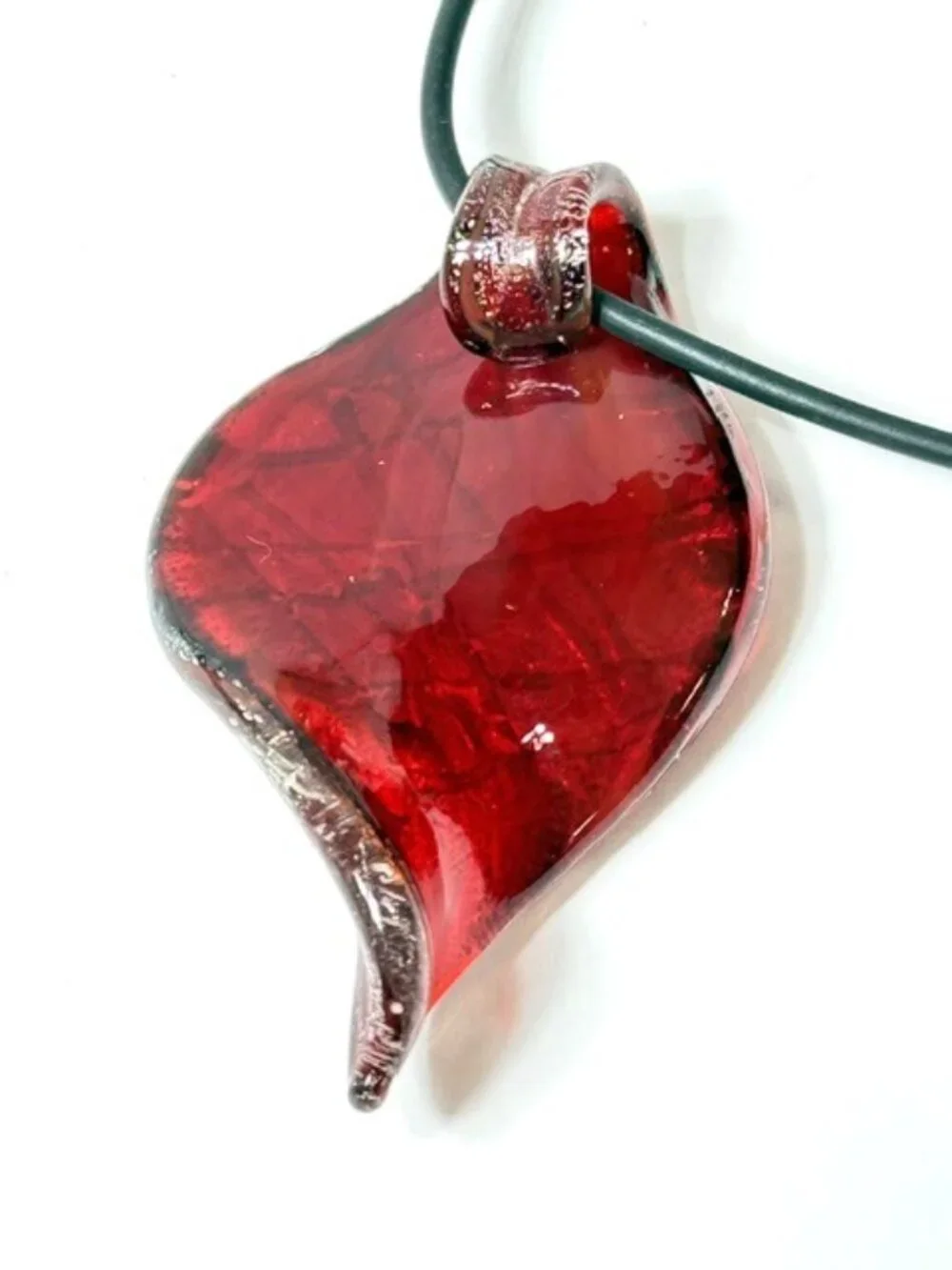Maroon and silver shimmer Venetian glass leaf pendant necklace.